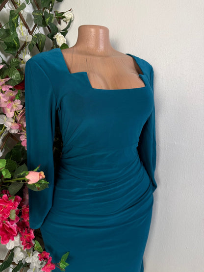 Robe mi longue colle carré manche longue - Perluna Store - kinshasa