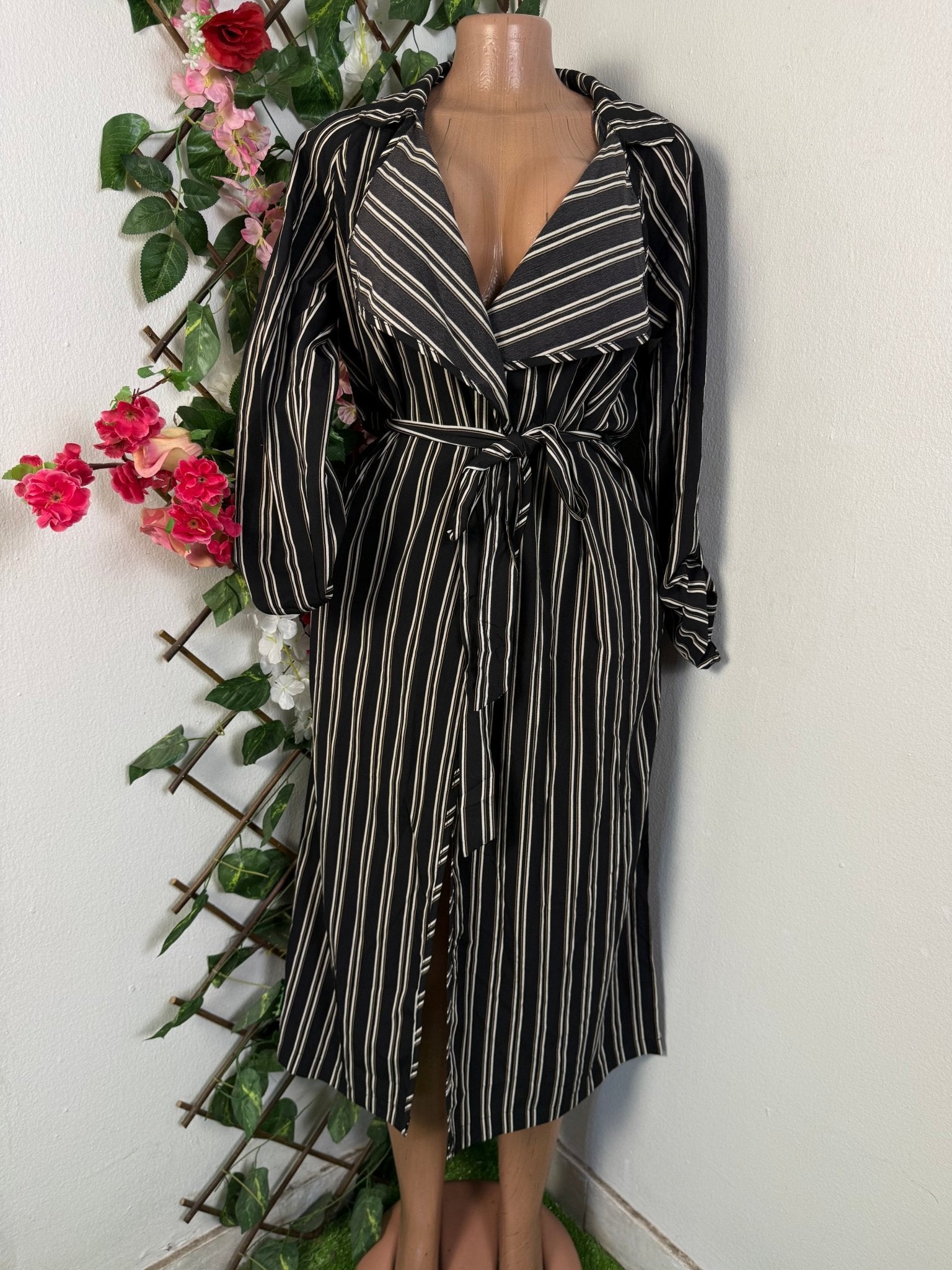 Robe mi - longue décolletée manches longue - Perluna Store - kinshasa