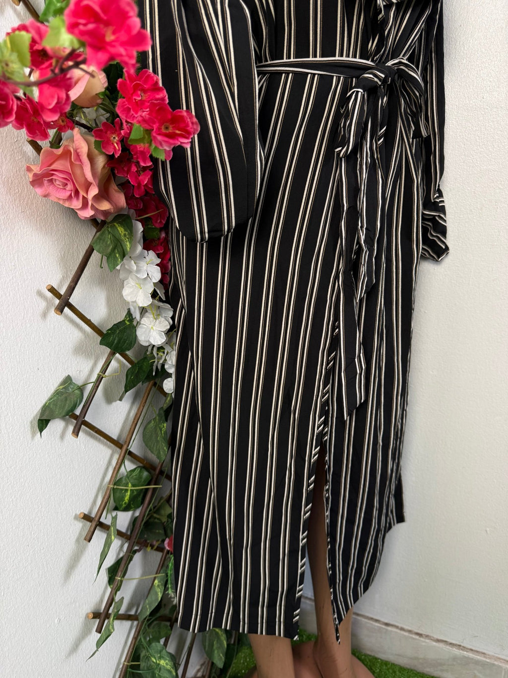 Robe mi - longue décolletée manches longue - Perluna Store - kinshasa