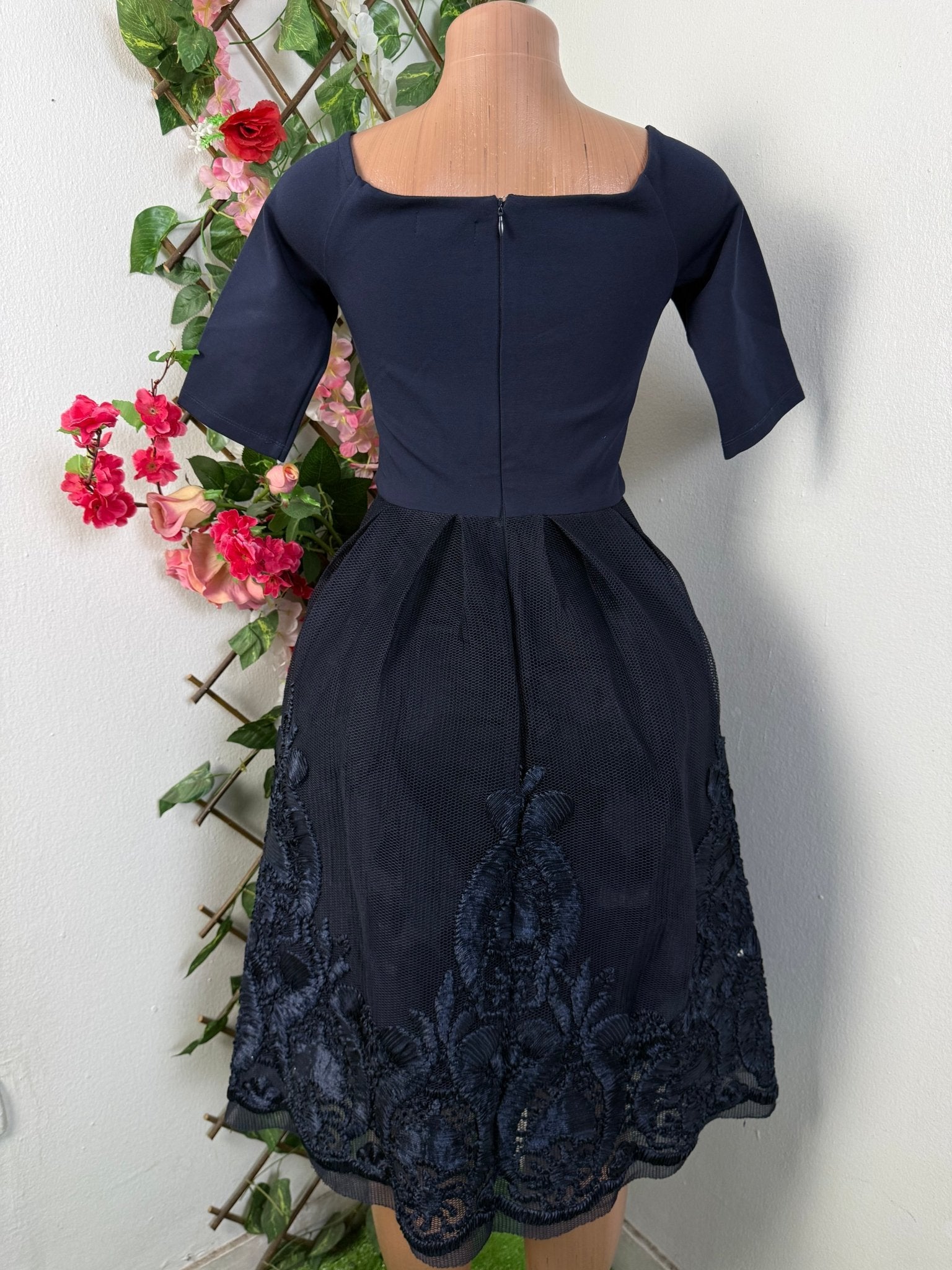 Robe mi longue en maille courte manche  - Perluna Store - kinshasa