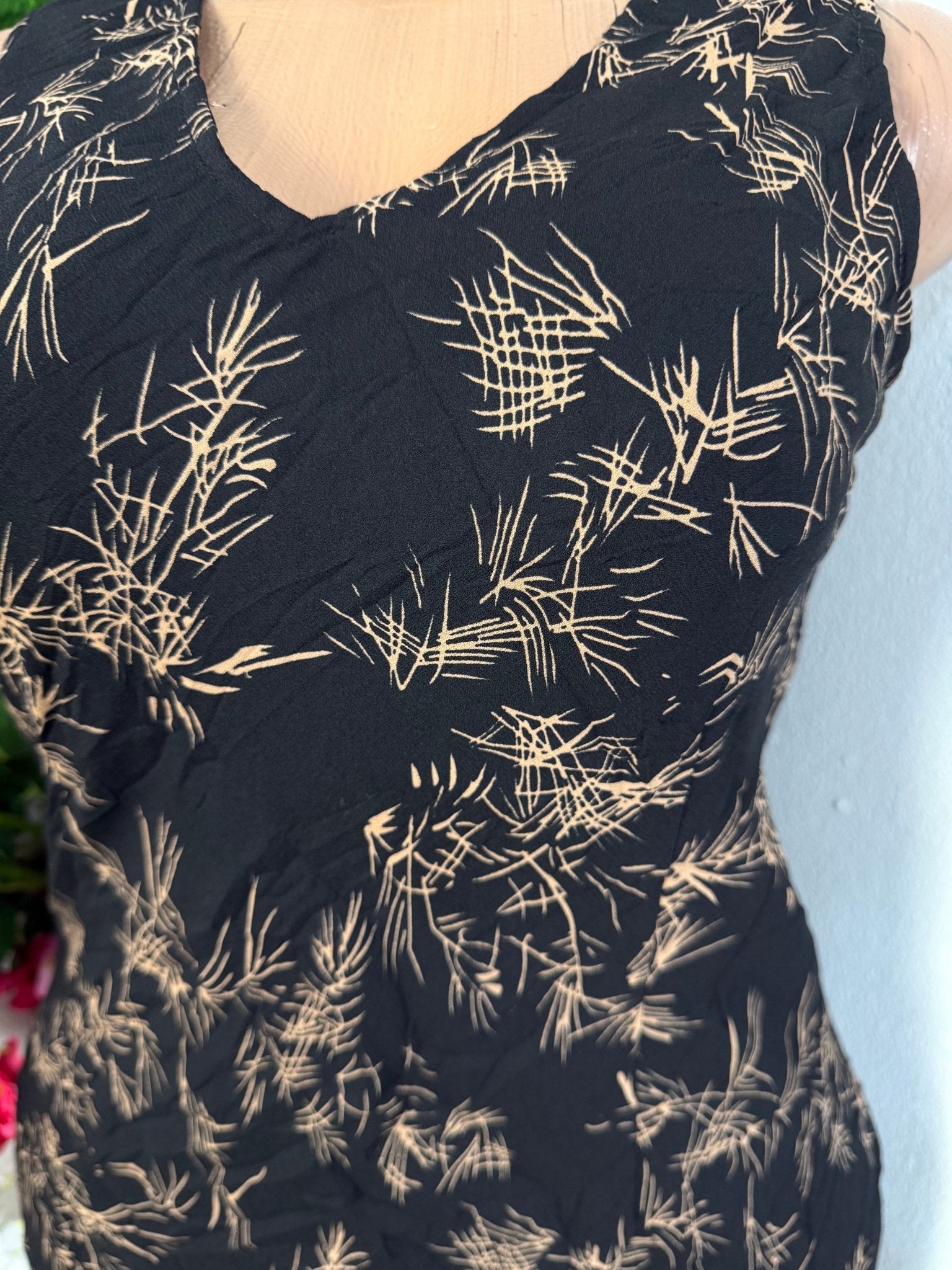 Robe mi longue évasé sans manche - Perluna Store - kinshasa