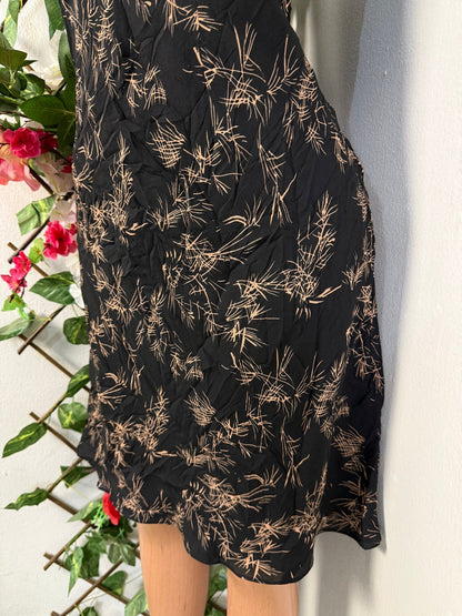 Robe mi longue évasé sans manche - Perluna Store - kinshasa