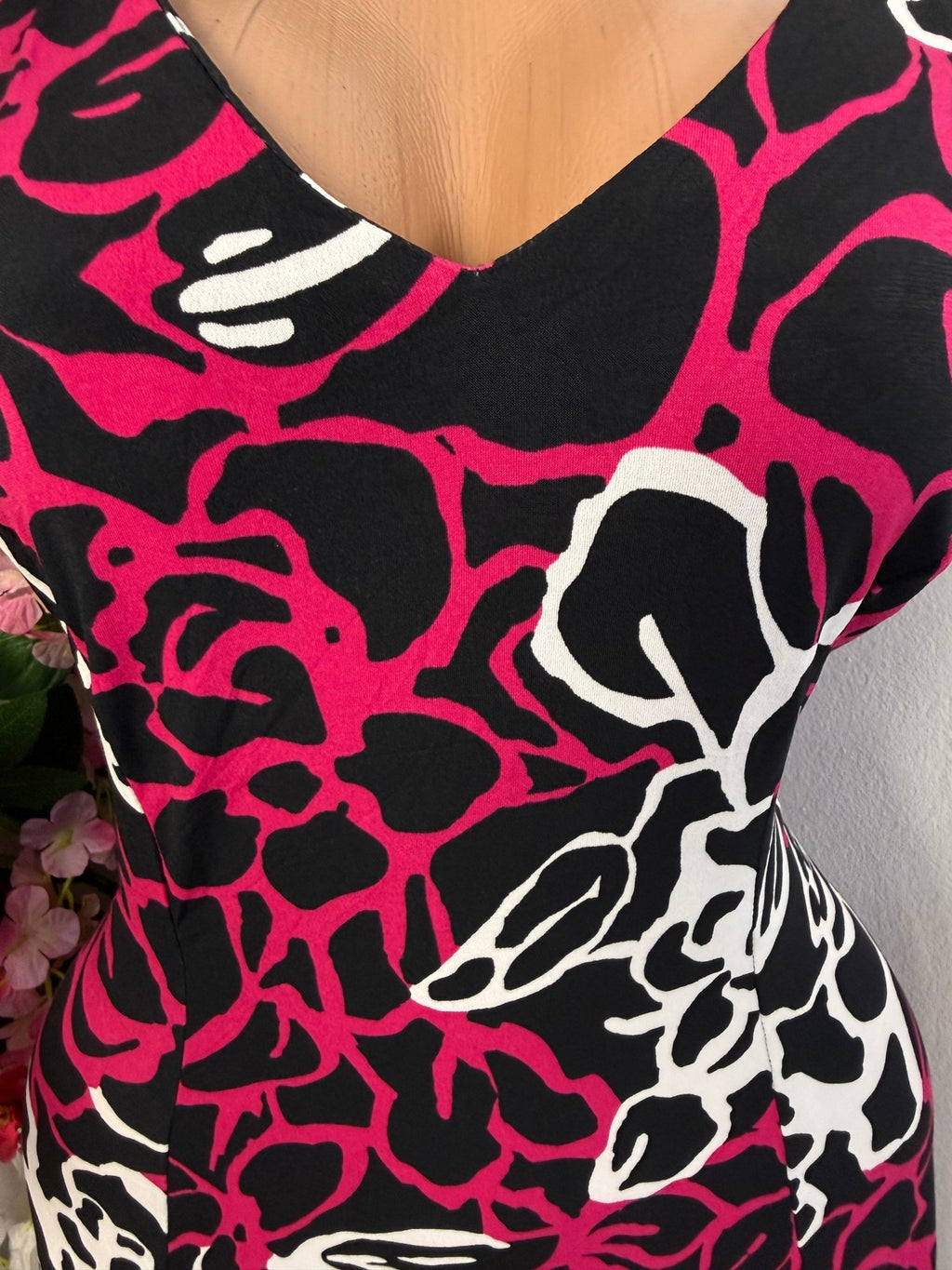 Robe mi longue évasé sans manche - Perluna Store - kinshasa