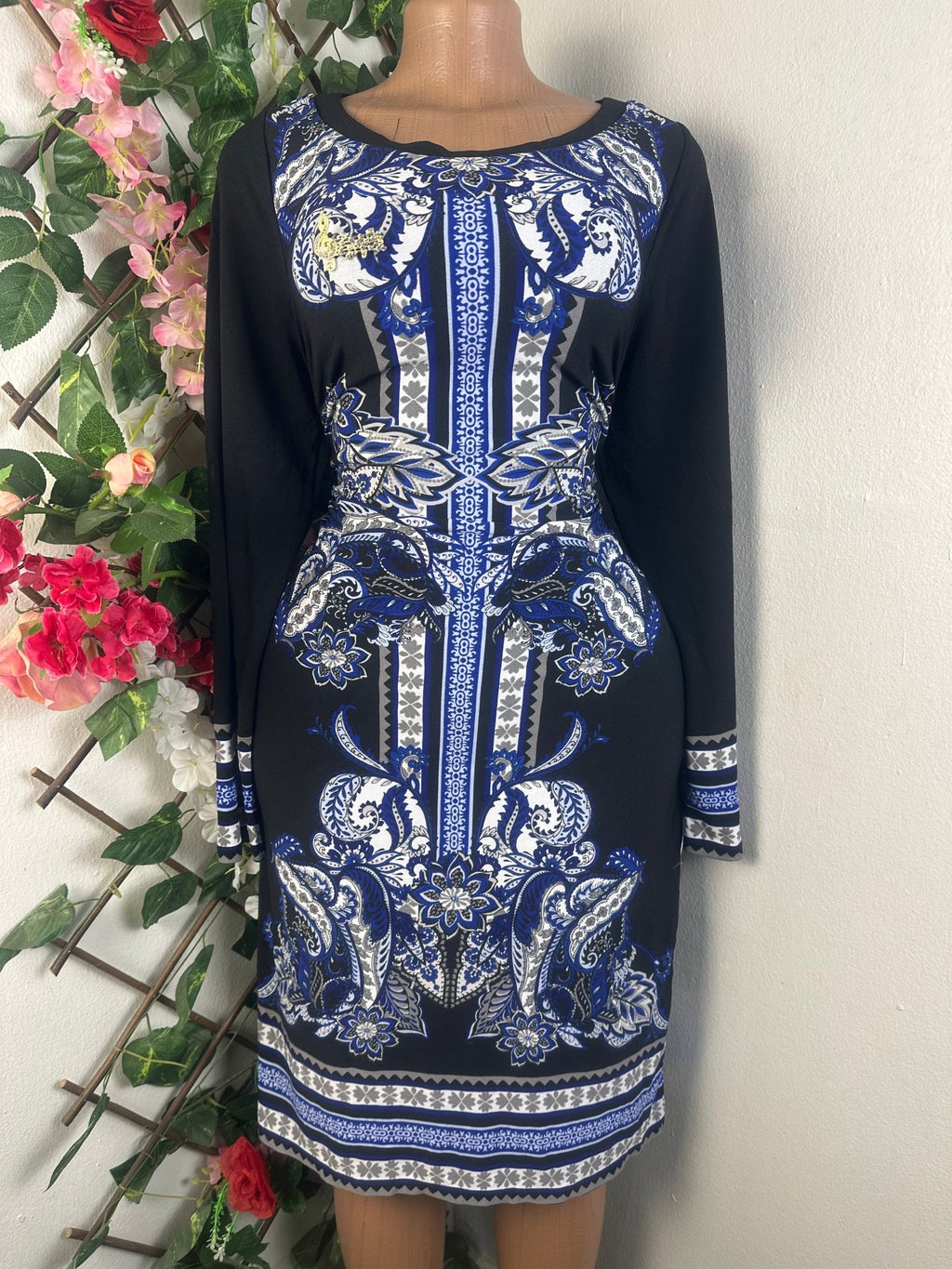 Robe mi - longue évasée manches longue - Perluna Store - kinshasa