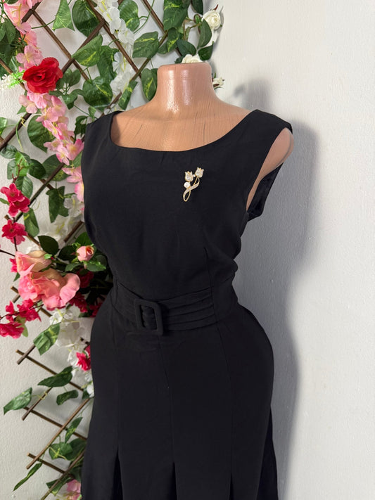 Robe mi longue évasée sans manche - Perluna Store - kinshasa