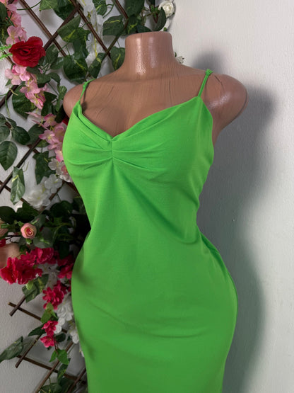 Robe mi longue fine bretelles  - Perluna Store - kinshasa