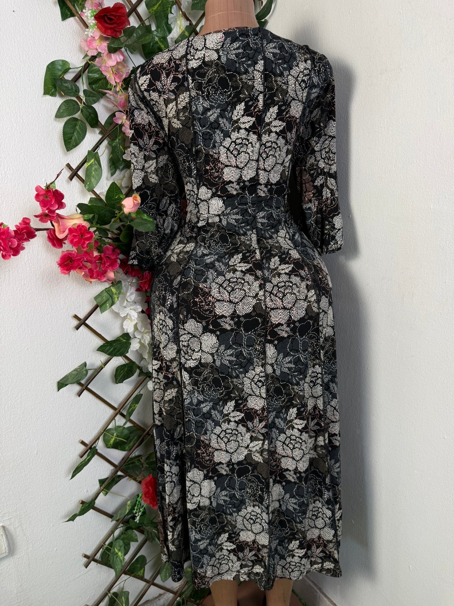 Robe mi - longue manches 3/4 imprimée fleurie - Perluna Store - kinshasa