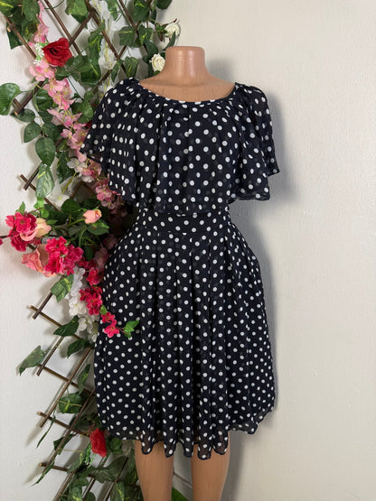 Robe mi longue plissé sans manche - Perluna Store - kinshasa