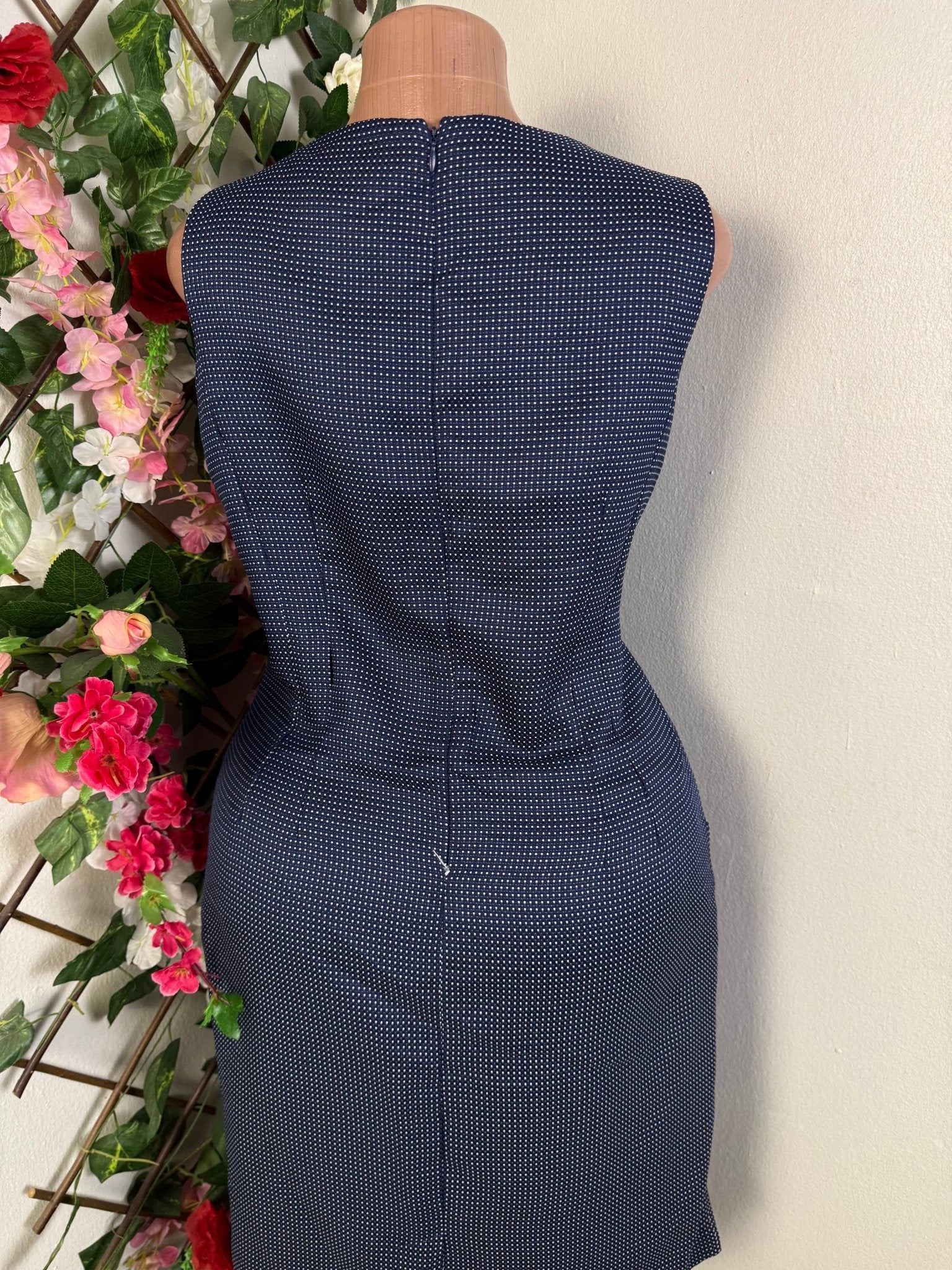 Robe mi longue sans manches  - Perluna Store - kinshasa