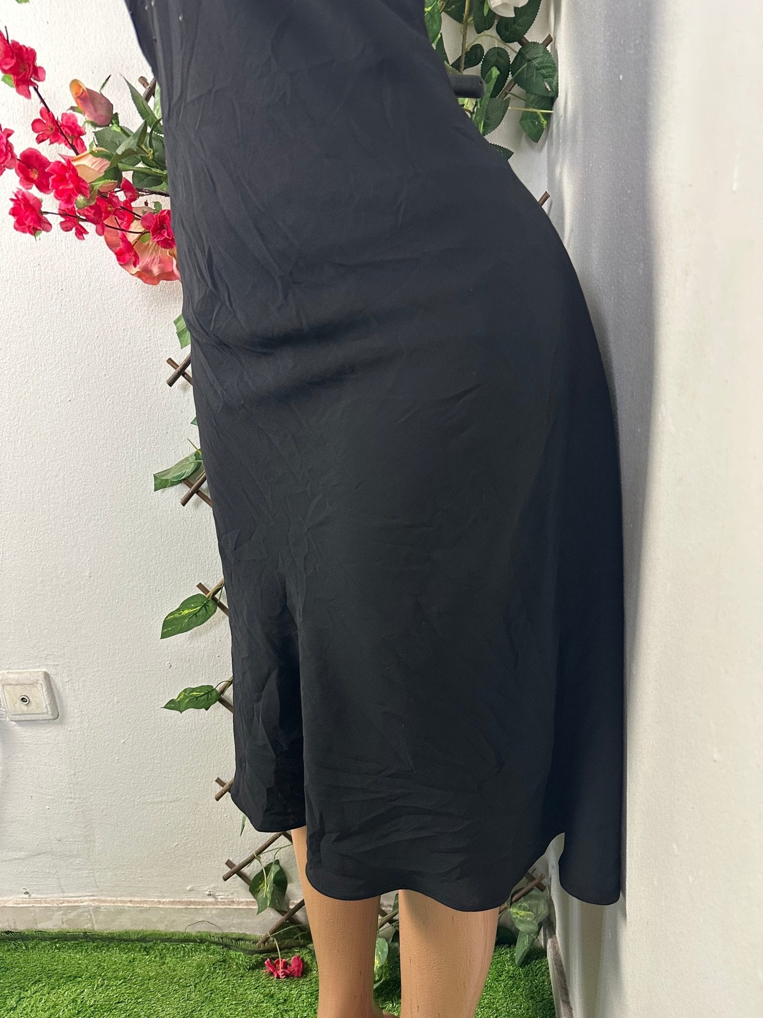 Robe mi longue sans manches  - Perluna Store - kinshasa