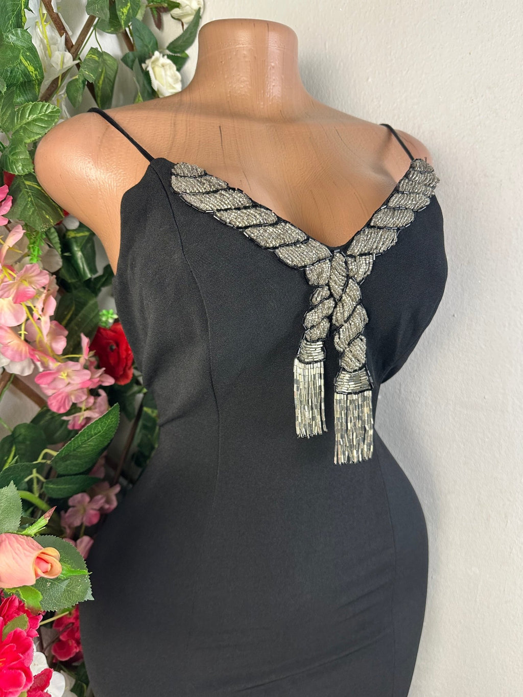 Robe moulante à fine bretelles avec fente - Perluna Store - kinshasa