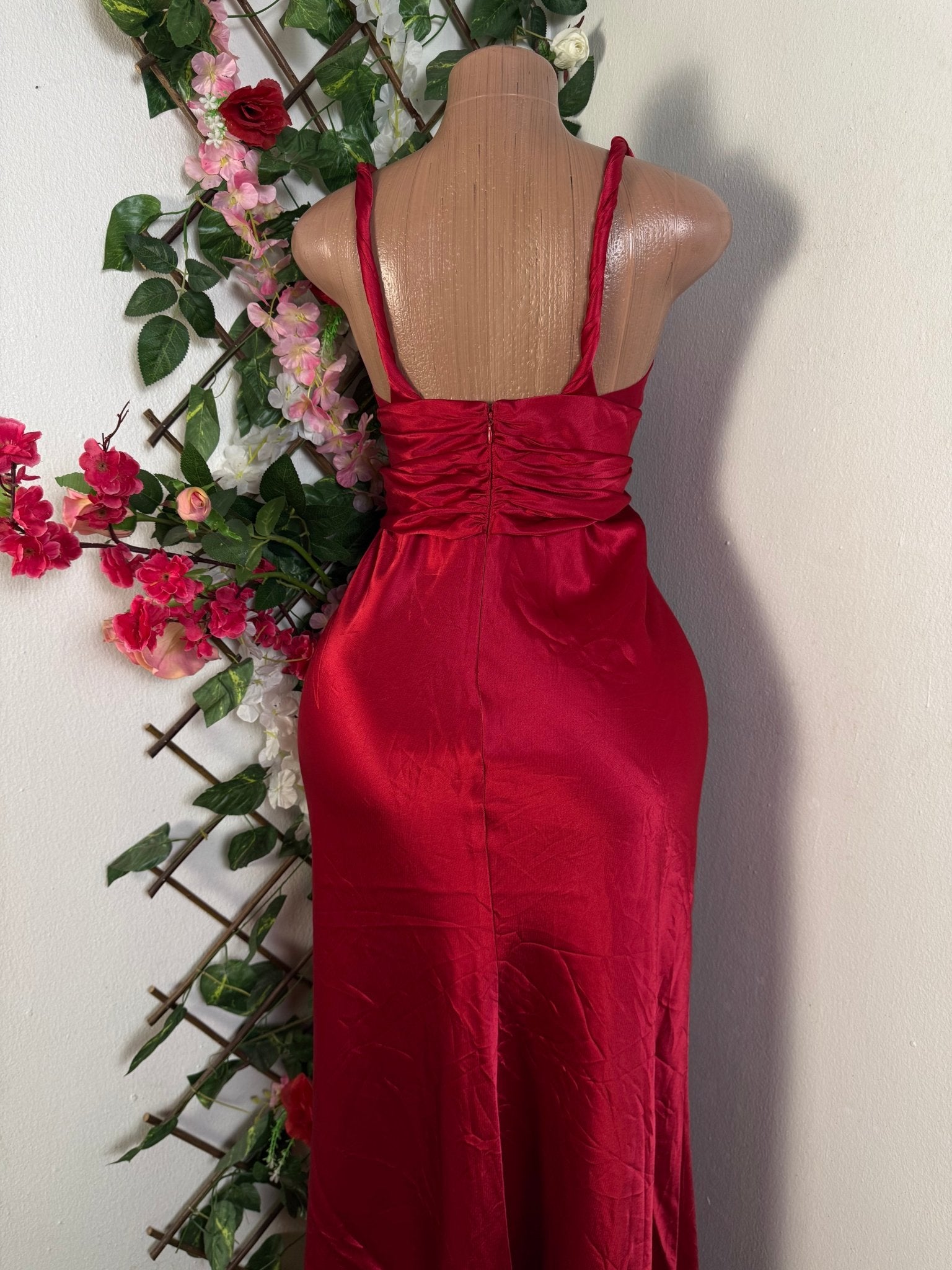 Robe moulante à fine bretelles dos-nu - Perluna Store