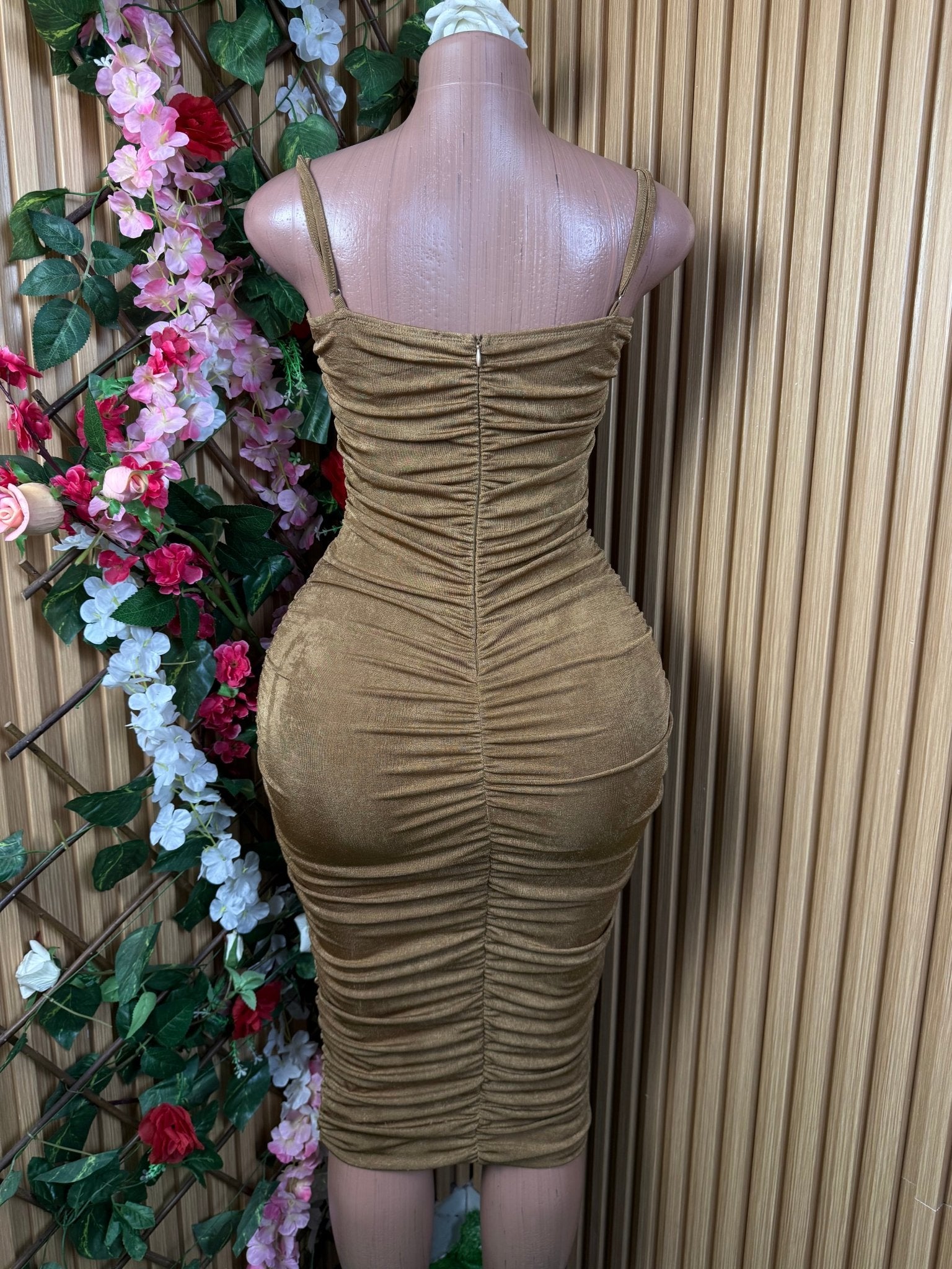 Robe moulante à fines brtelles dos-nu - Perluna Store