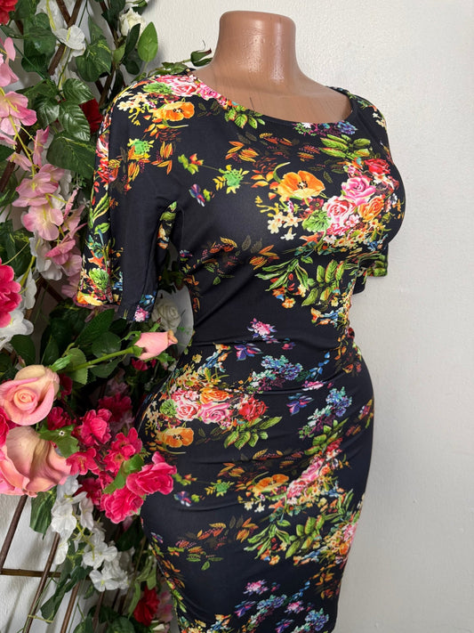 Robe moulante a imprimé fleurie - Perluna Store - kinshasa
