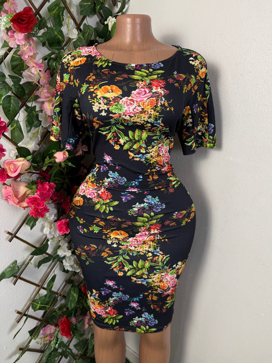 Robe moulante a imprimé fleurie - Perluna Store - kinshasa