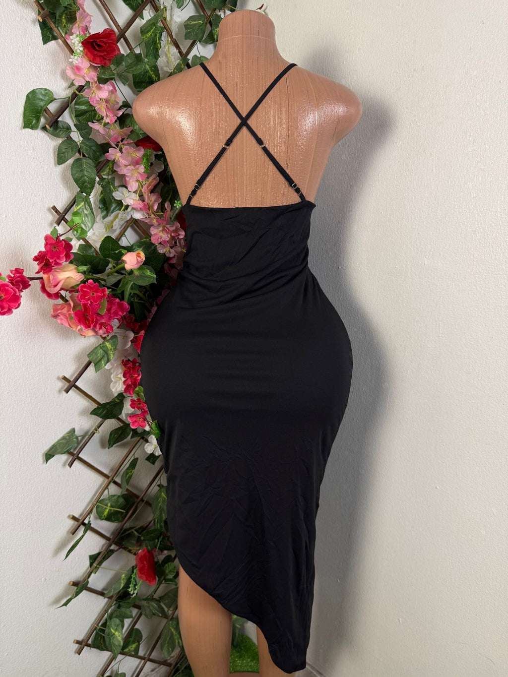 Robe moulante à pente asymétrique - Perluna Store - kinshasa