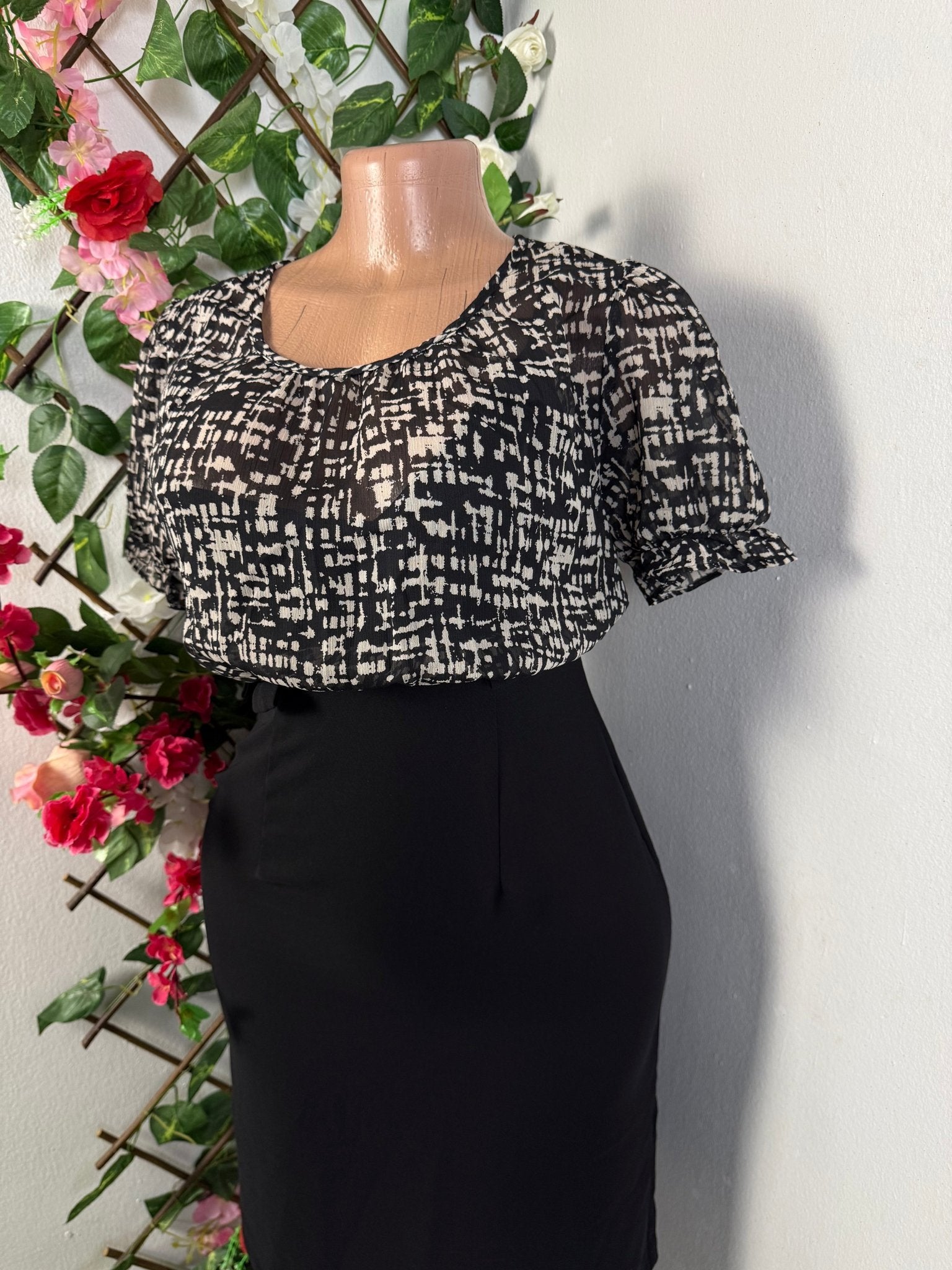 Robe moulante a top voilée - Perluna Store - kinshasa