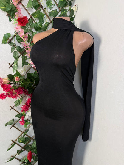 Robe moulante à une épaule écharpe - Perluna Store - kinshasa