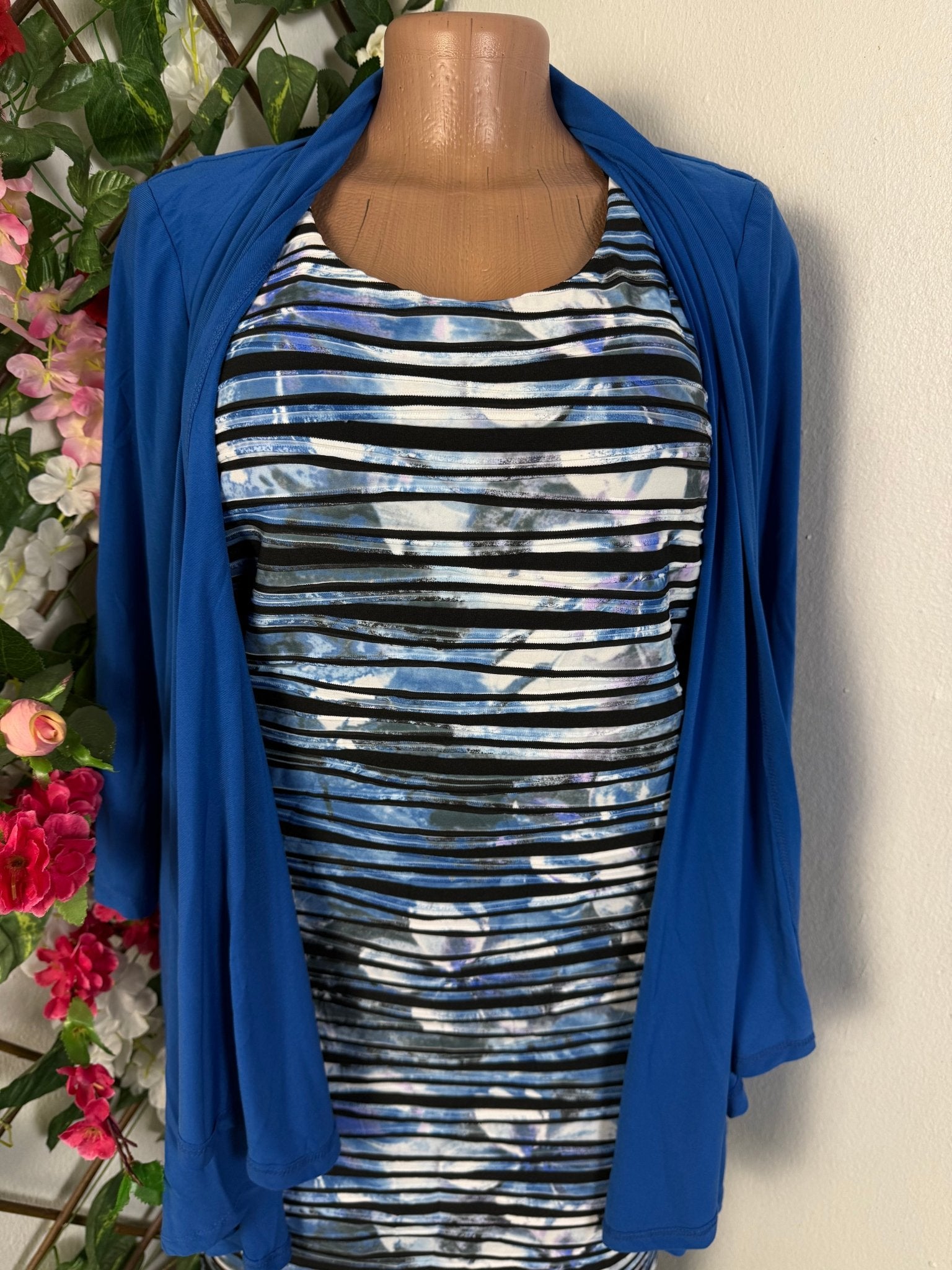 Robe moulante avec par - dessus  - Perluna Store - kinshasa