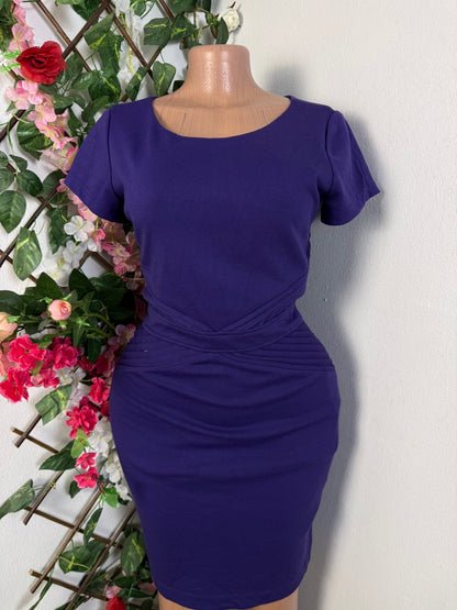 Robe moulante courte manche  - Perluna Store - kinshasa