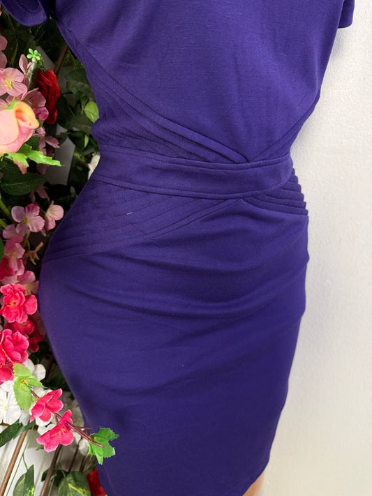 Robe moulante courte manche  - Perluna Store - kinshasa