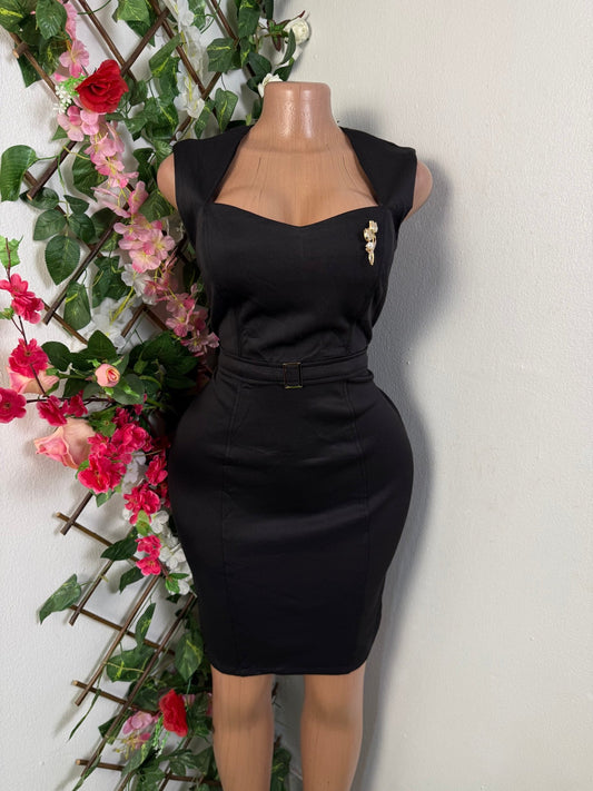 robe moulante courte sans manche - Perluna Store - kinshasa