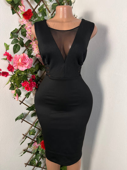 Robe moulante décollecté en V et côtelé voilé sans mache - Perluna Store - kinshasa
