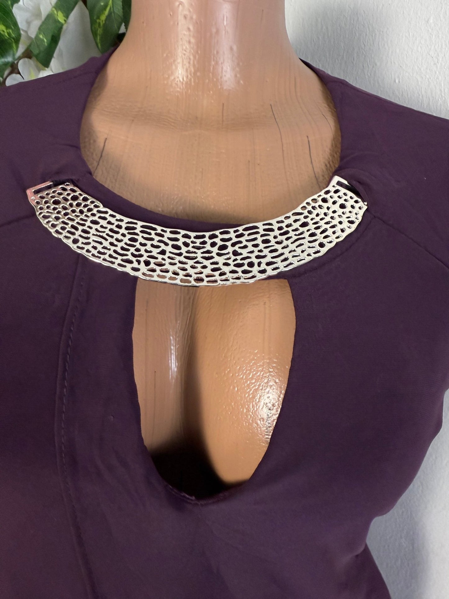 Robe moulante décolleté métal  - Perluna Store - kinshasa