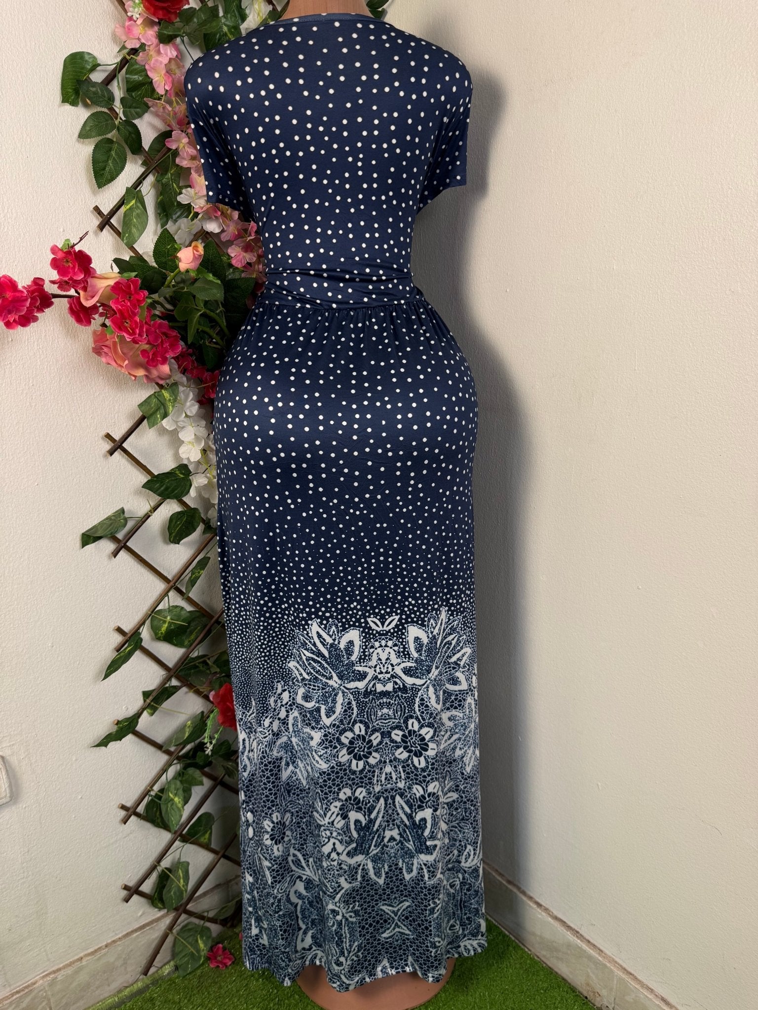 Robe moulante drapée manches courtes - Perluna Store - kinshasa