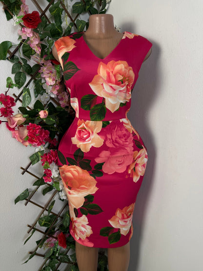 Robe moulante fleurie  - Perluna Store - kinshasa