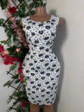 Robe moulante imprimer fleurie - Perluna Store - kinshasa