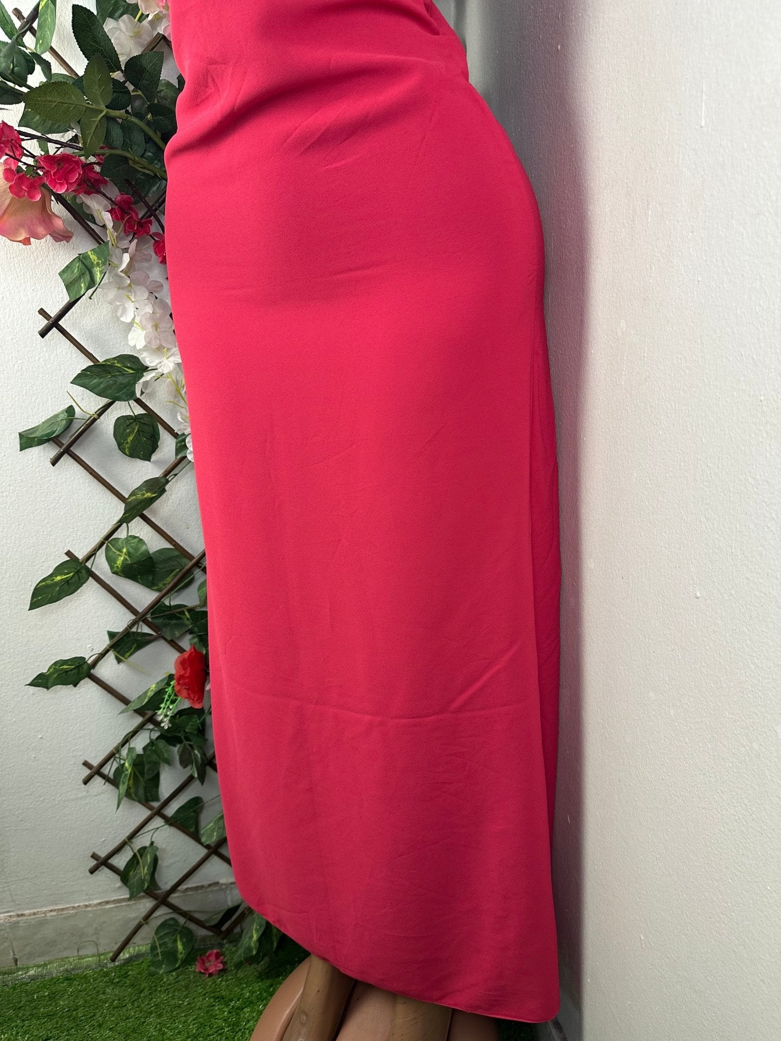 Robe moulante longue à fine bretelle - Perluna Store - kinshasa