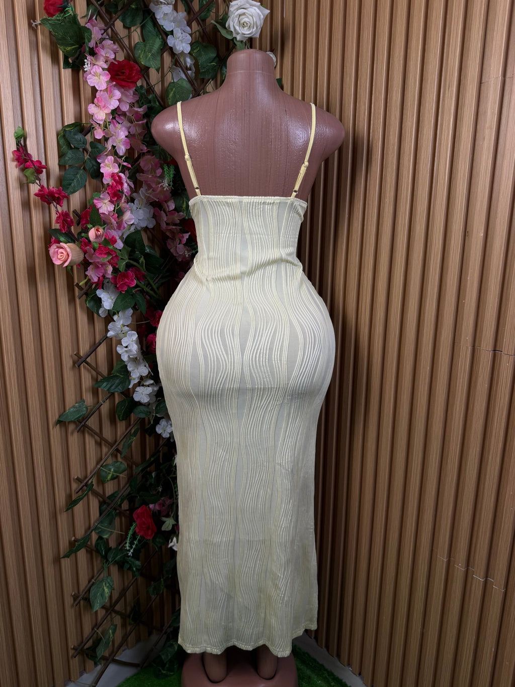 Robe moulante longue à fine bretelles dod-nu - Perluna Store
