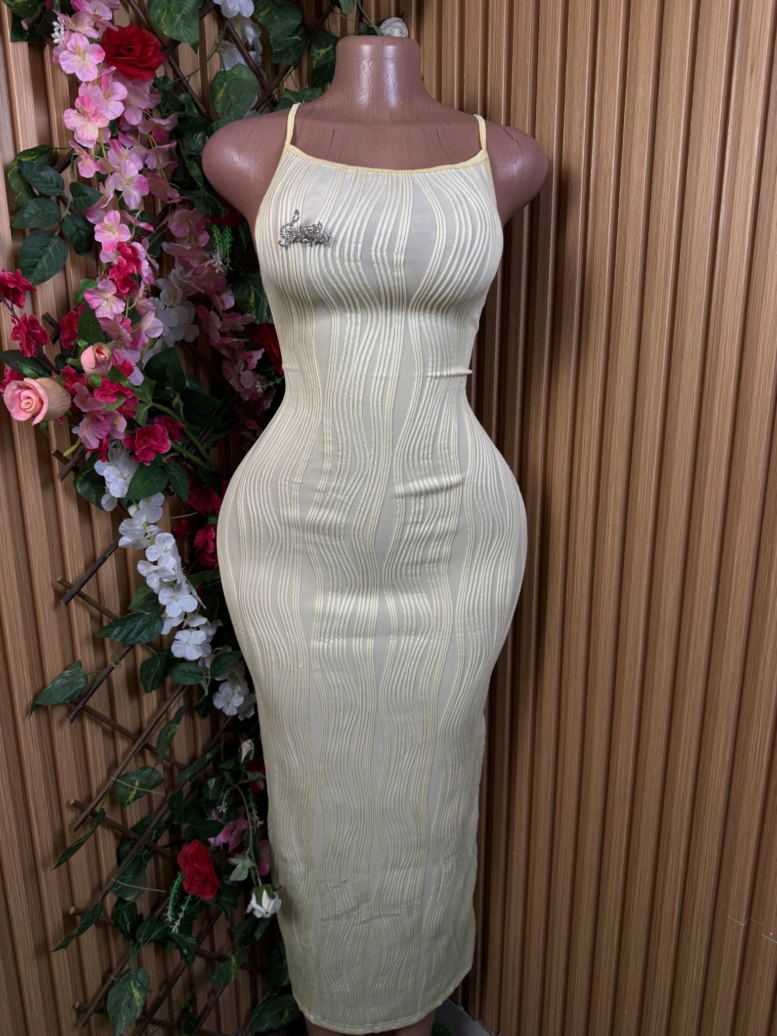 Robe moulante longue à fine bretelles dod-nu - Perluna Store