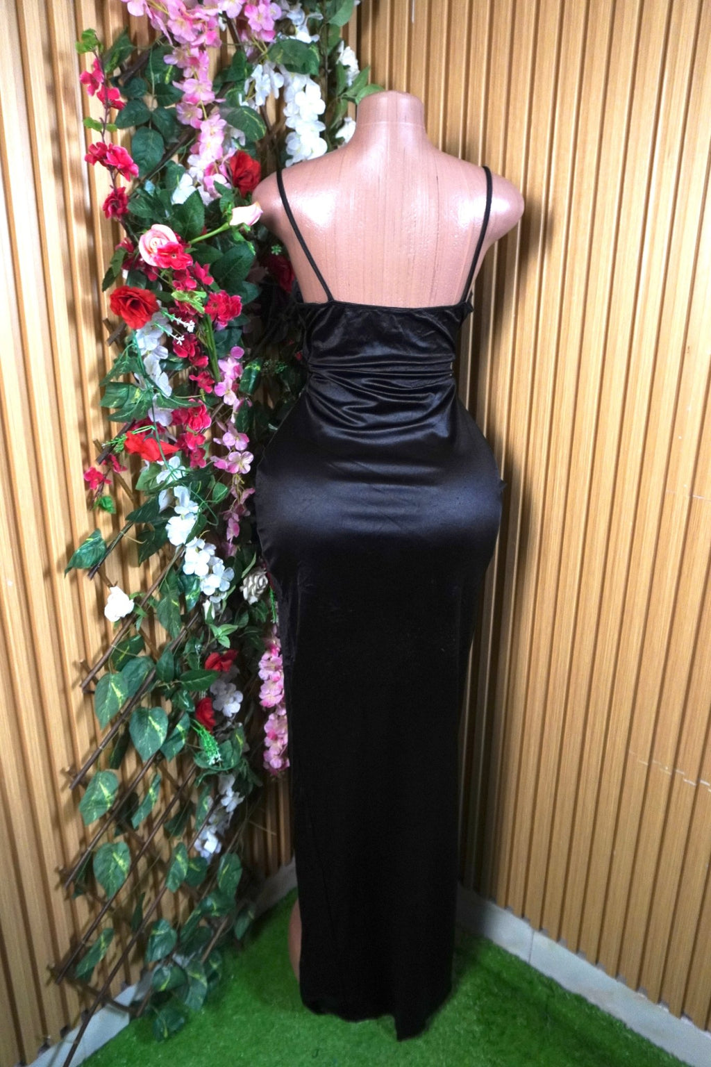 Robe moulante longue à fines bretelles décolletée-L - Perluna Store