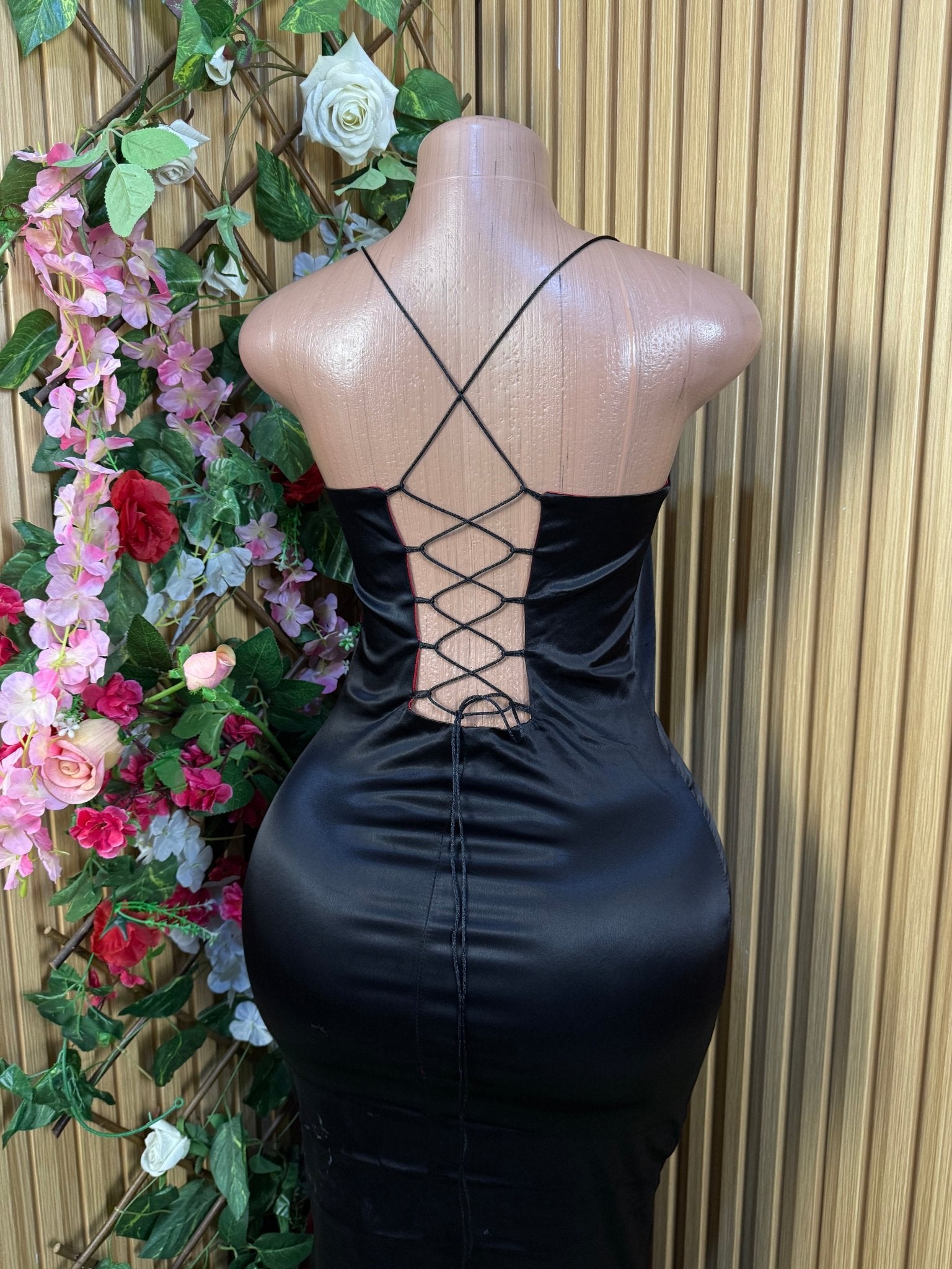 Robe moulante longue à fines brtelles - Perluna Store