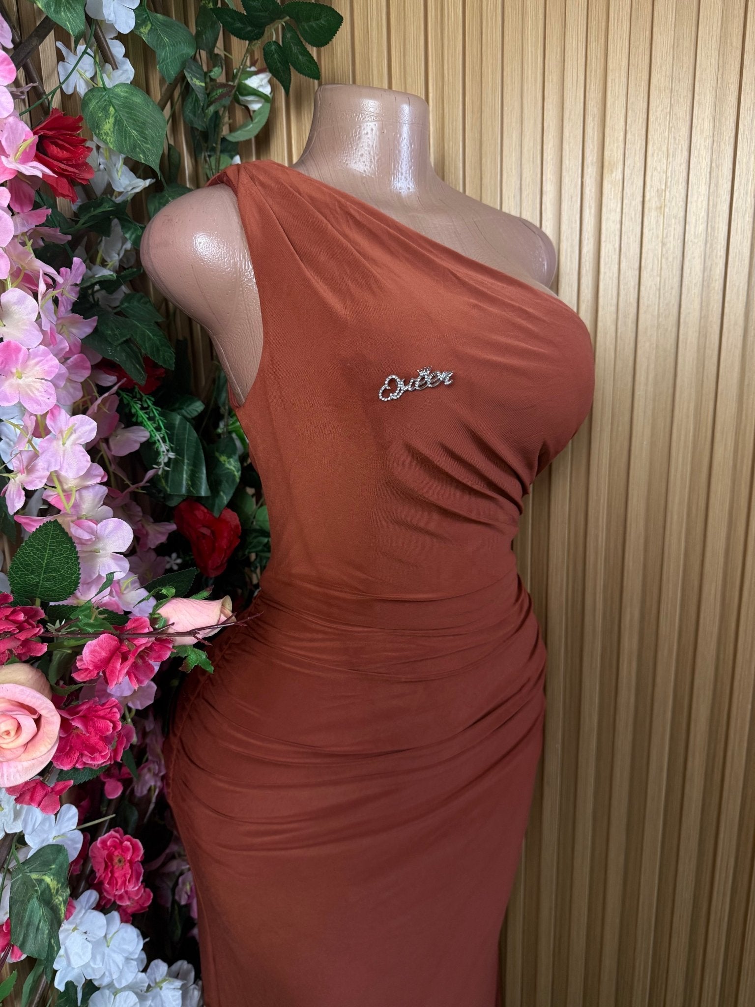 Robe moulante longue sans manche dénudée - Perluna Store