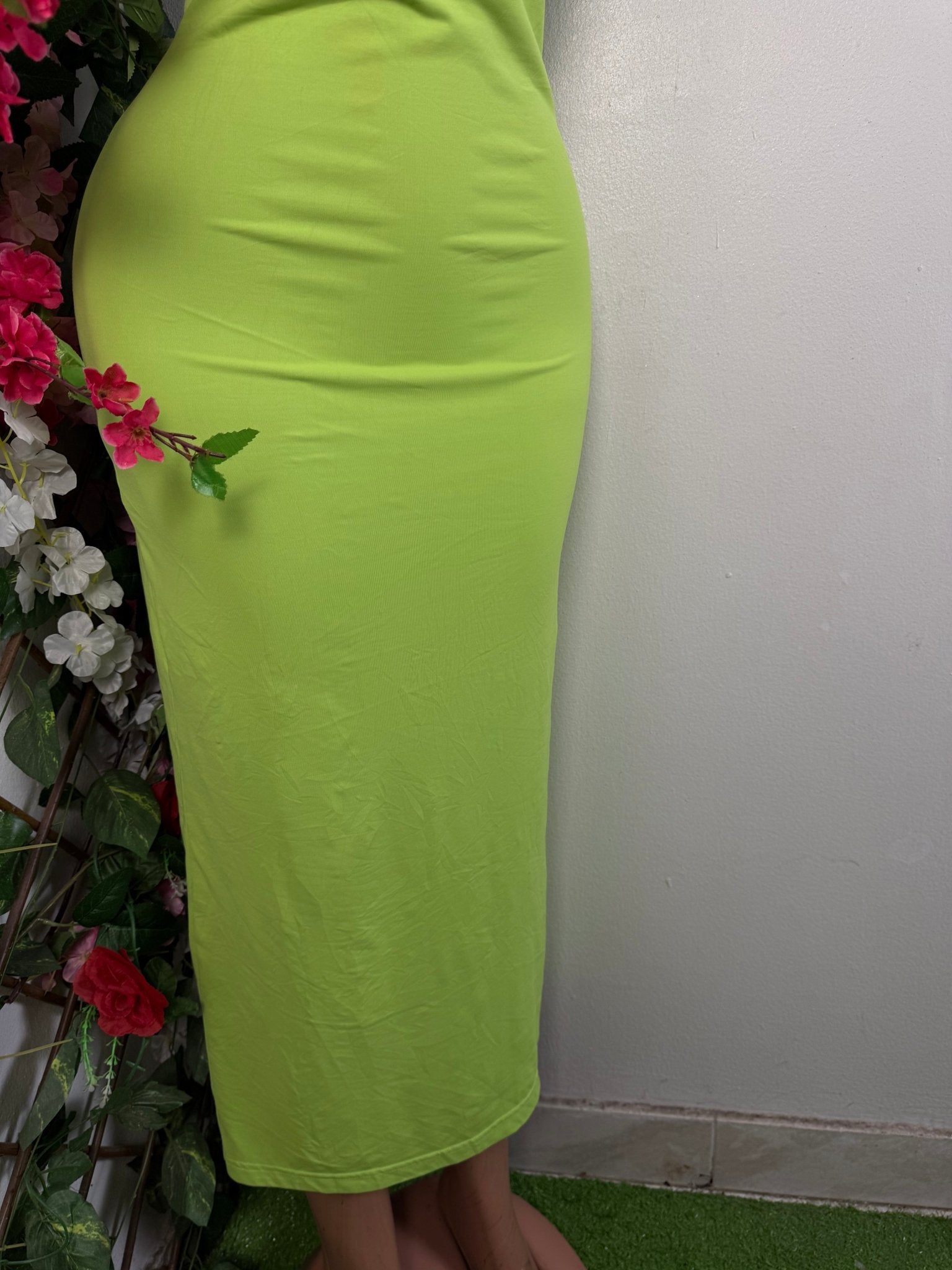 Robe moulante longue sans manche - Perluna Store - kinshasa