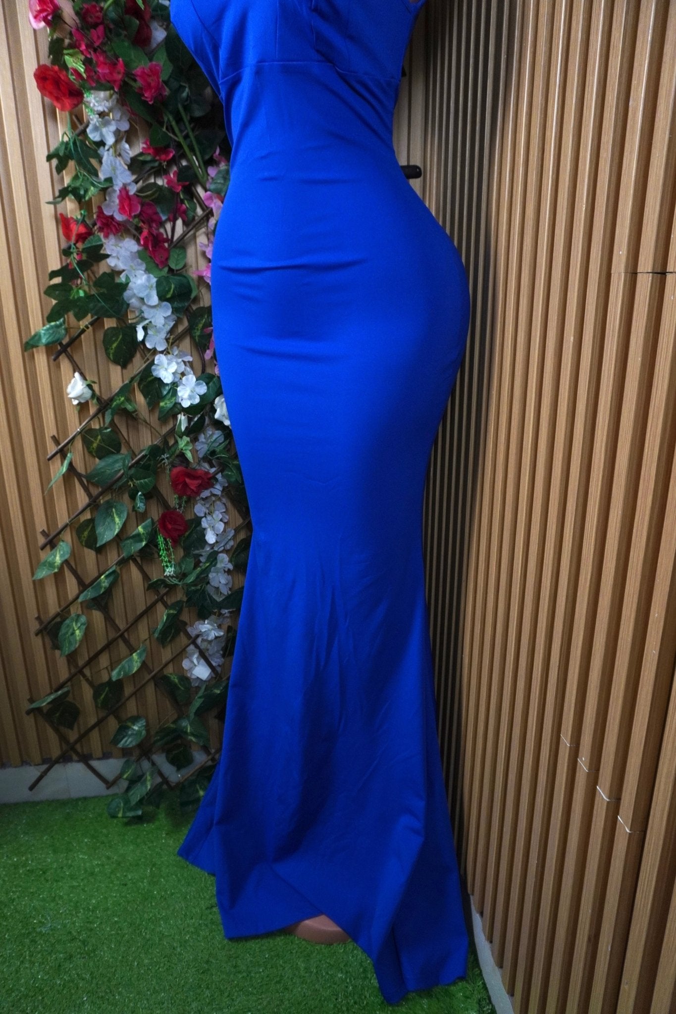 Robe moulante longue sans manches col-V-M - Perluna Store