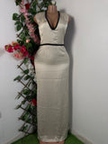 Robe moulante longue sans manches col V - Perluna Store