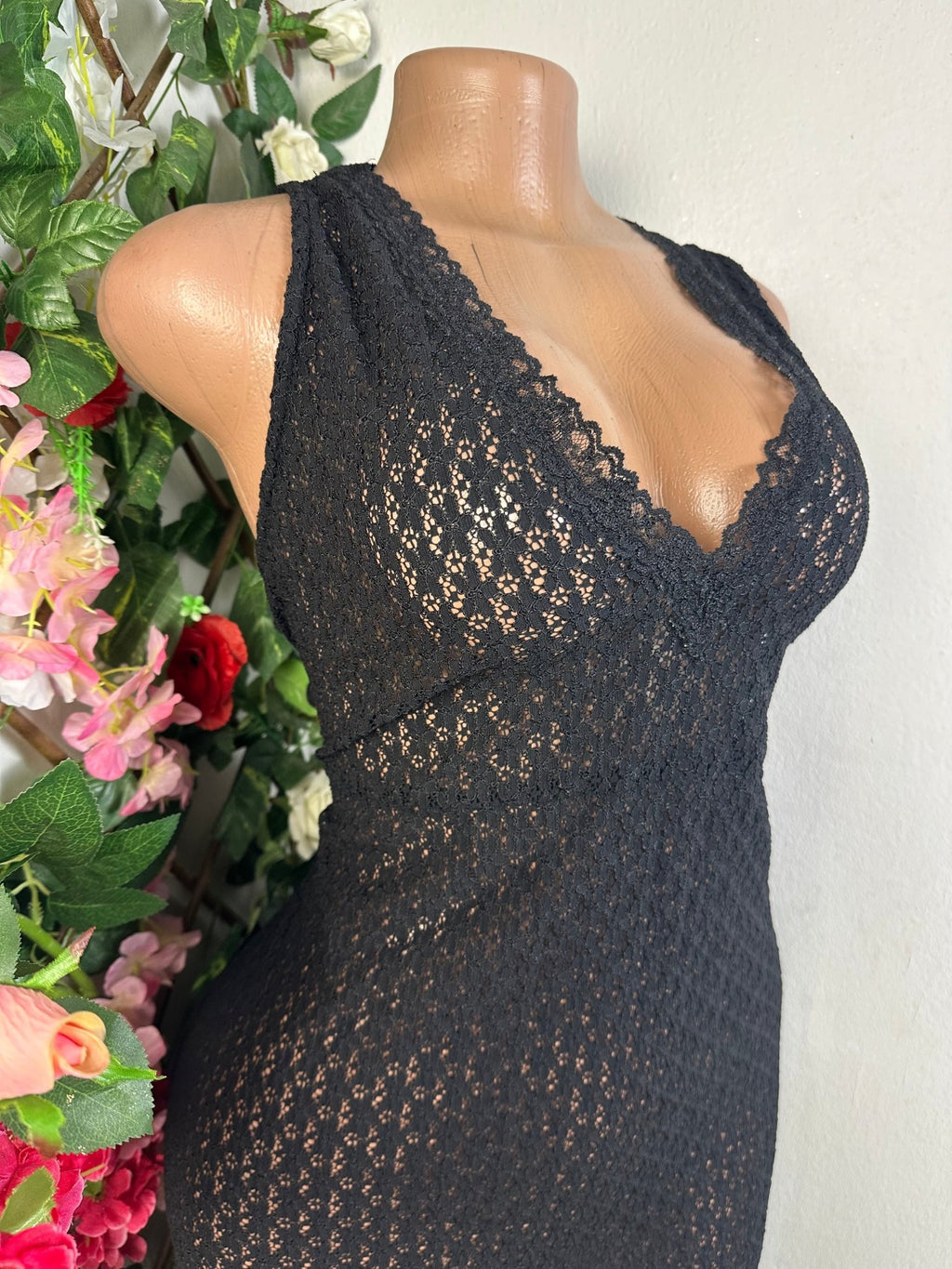 Robe moulante longue transparente col V - Perluna Store - kinshasa