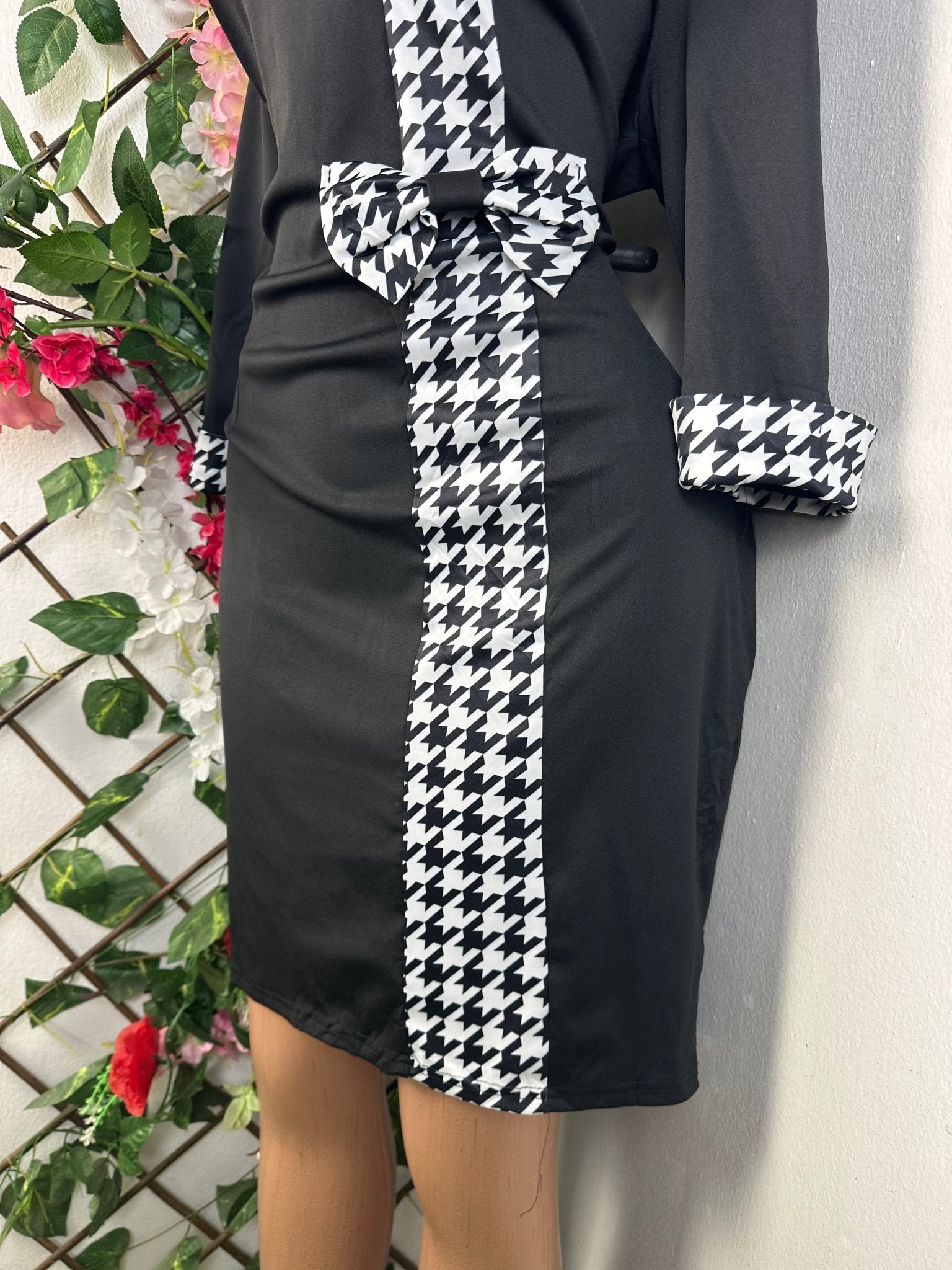 Robe moulante manches 3/4 ceintrée - Perluna Store - kinshasa