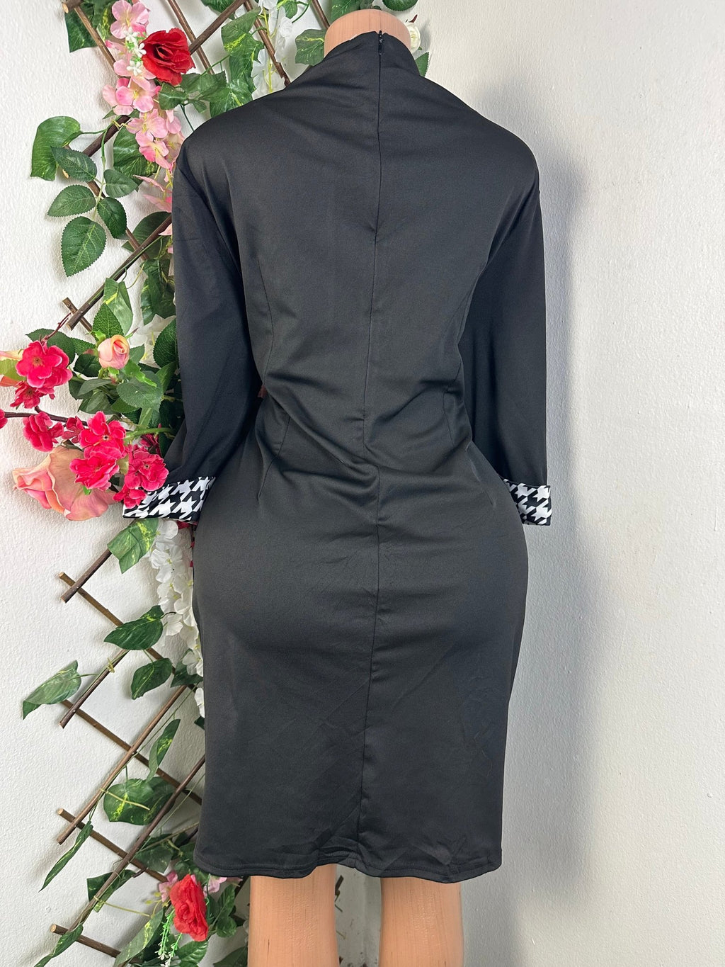 Robe moulante manches 3/4 ceintrée - Perluna Store - kinshasa