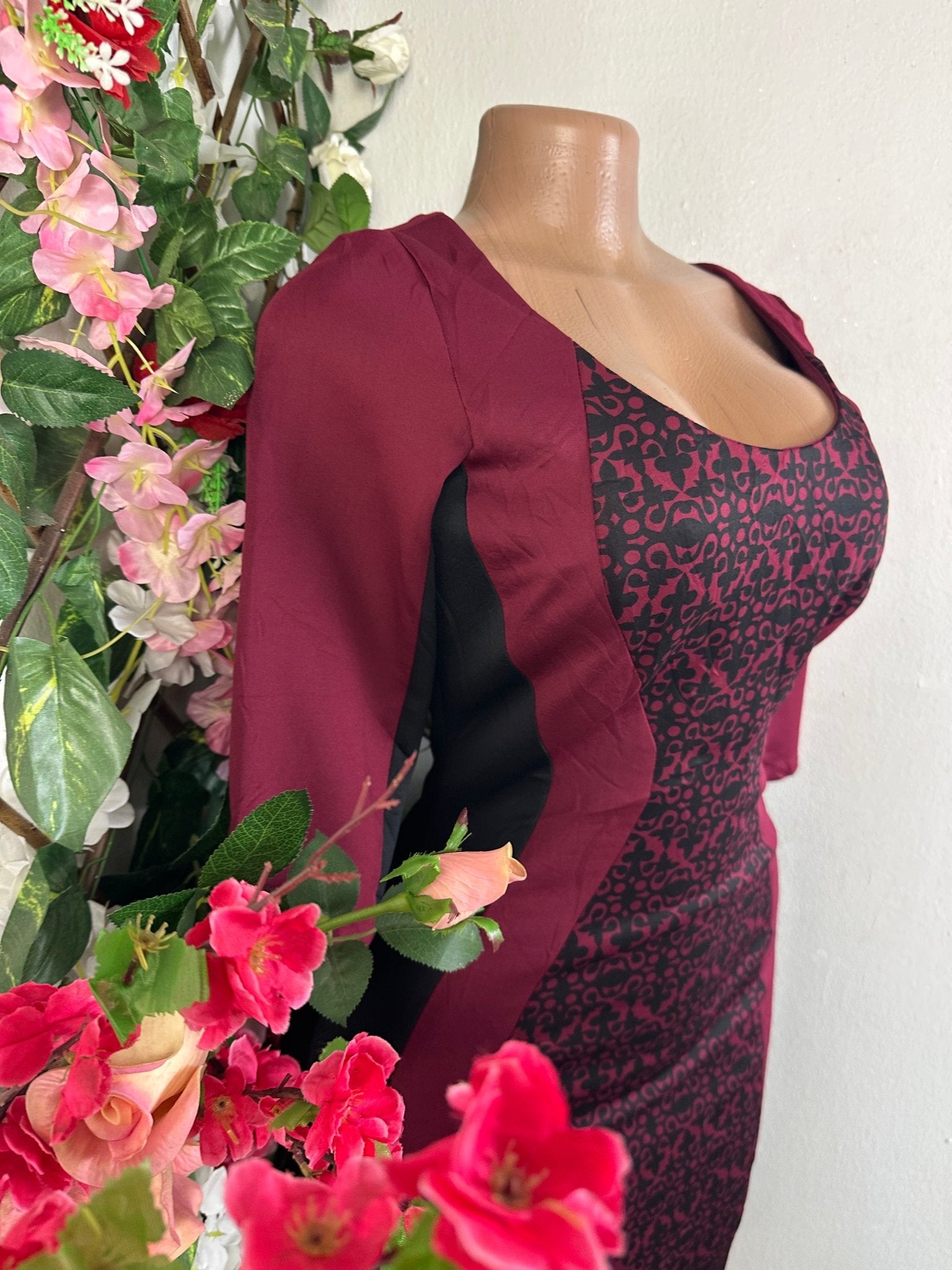 Robe moulante manches 3/4 drapée - Perluna Store - kinshasa