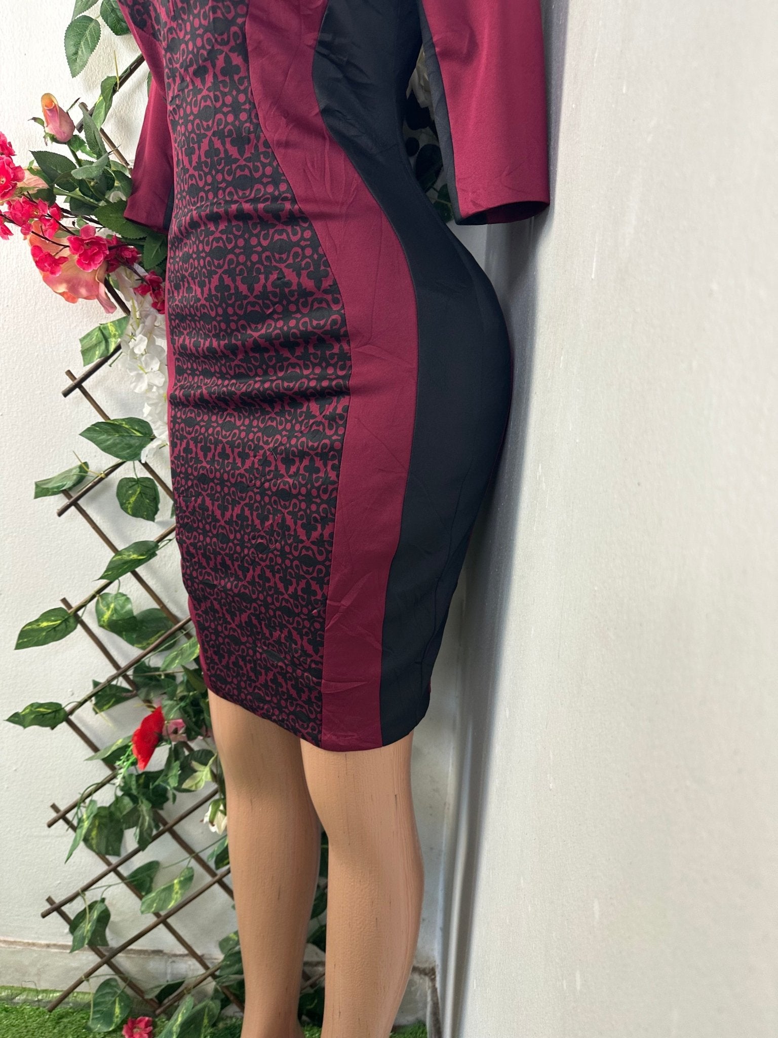 Robe moulante manches 3/4 drapée - Perluna Store - kinshasa