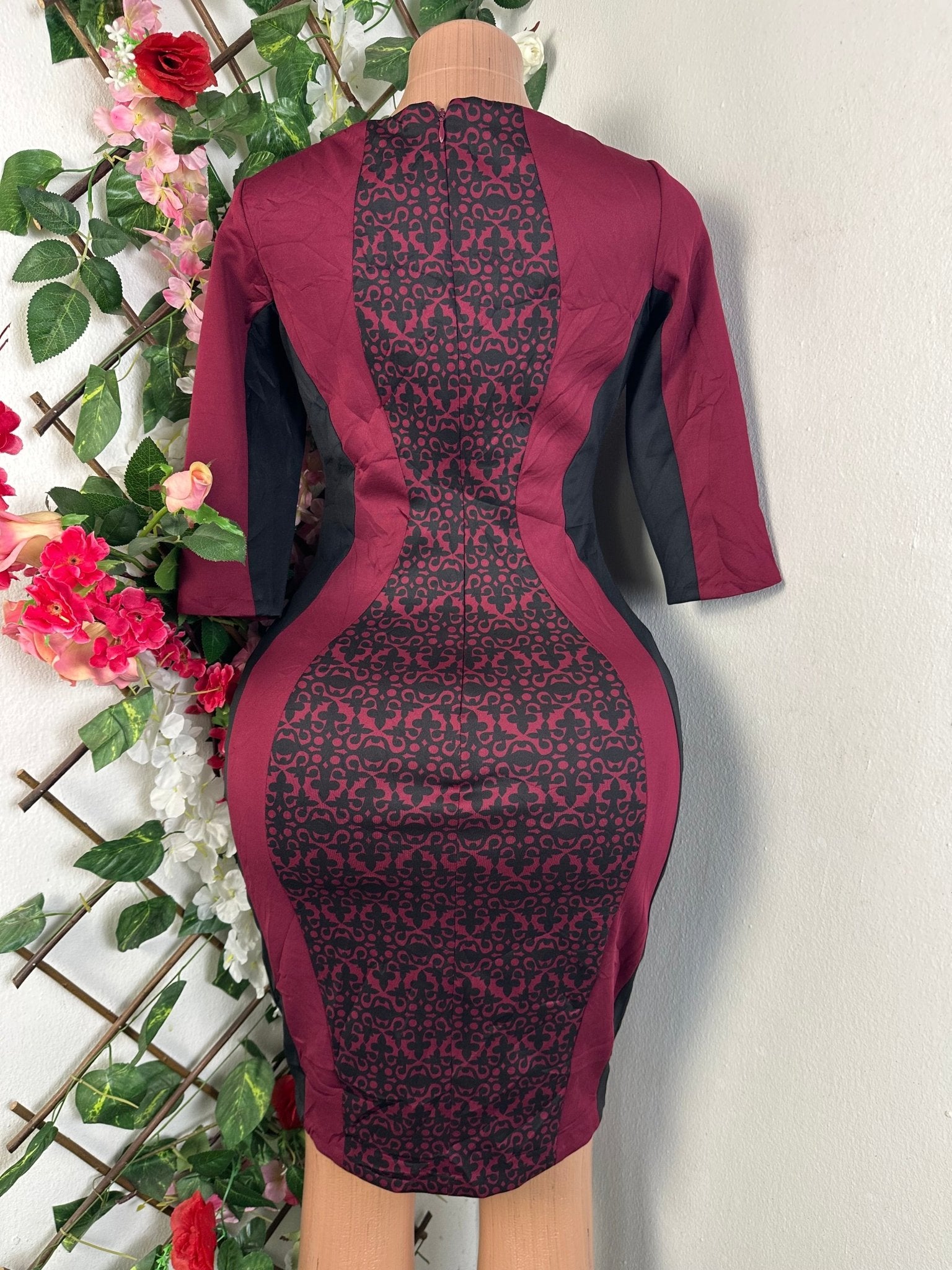 Robe moulante manches 3/4 drapée - Perluna Store - kinshasa