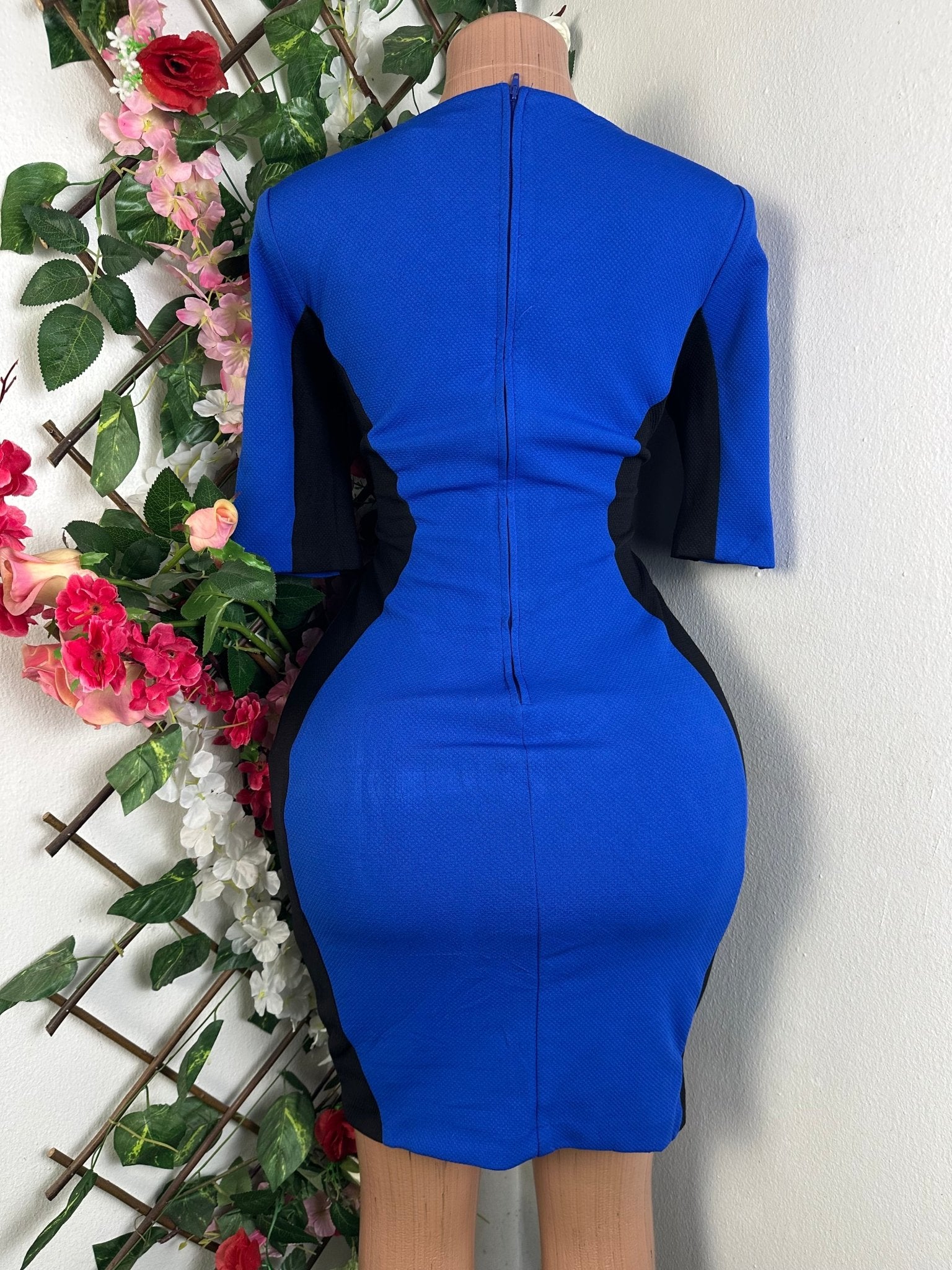 Robe moulante manches 3/4 plisée colle ronde - Perluna Store - kinshasa