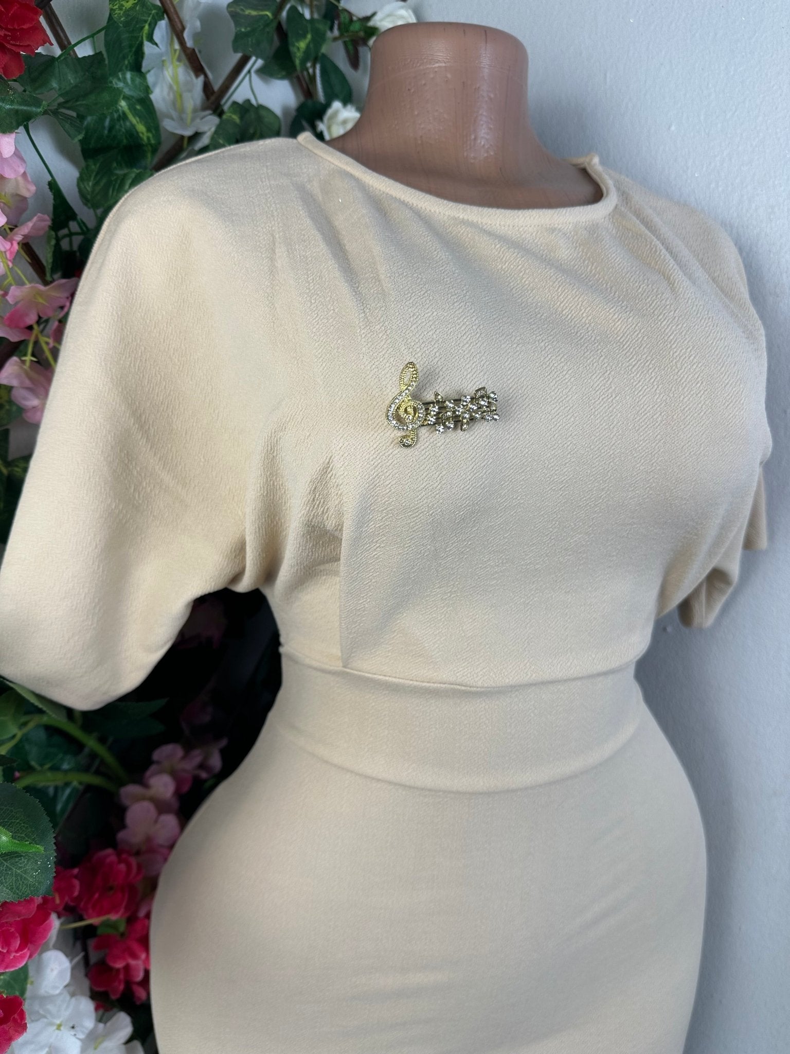 Robe moulante manches courtes drapée - Perluna Store - kinshasa