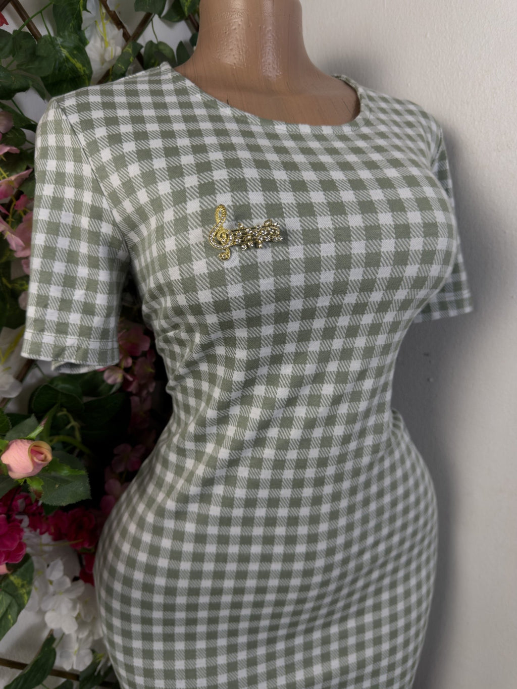 Robe moulante manches courtes drapée - Perluna Store