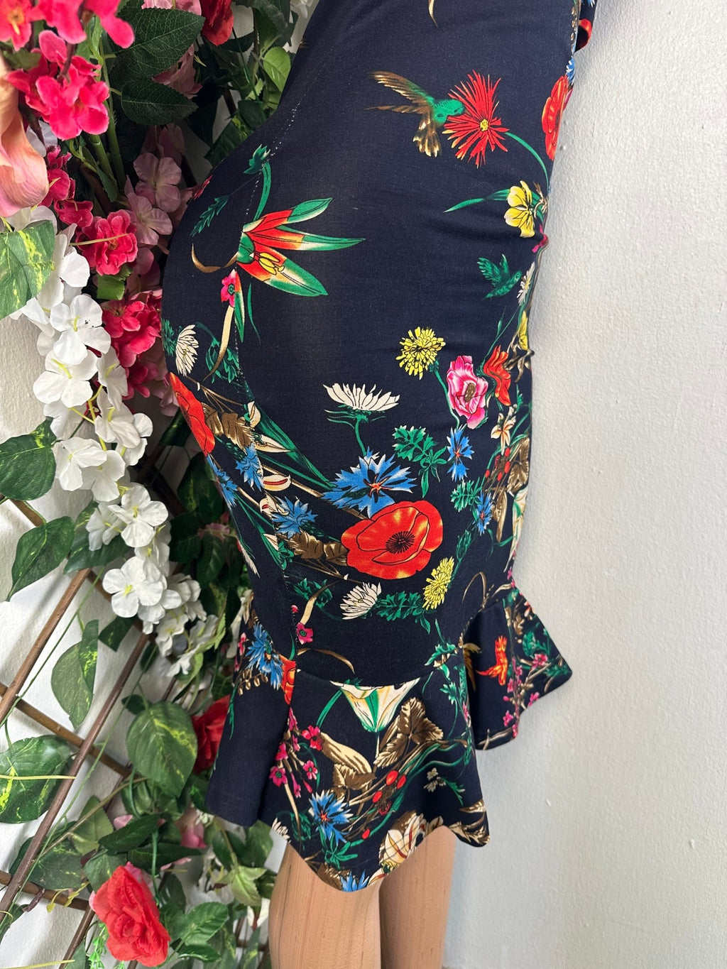 Robe moulante manches courtes imprimée fleurie - Perluna Store - kinshasa